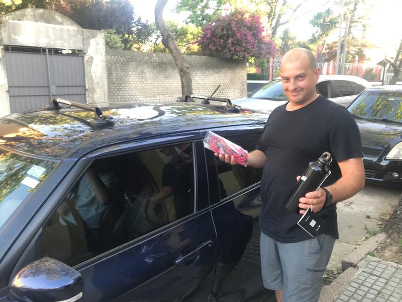 Baca para auto con ventosas Juancho StickyRack.uy