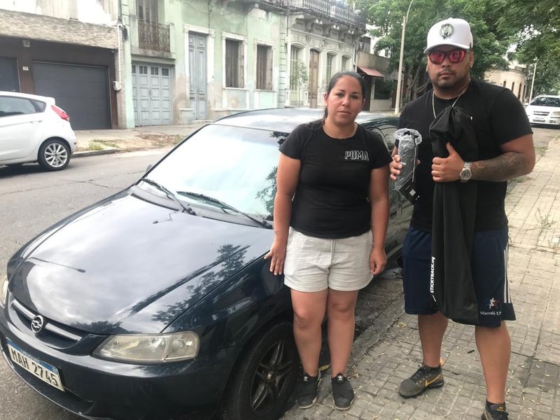 2022-01-26 Analia Gonzalez StickyRack.uy