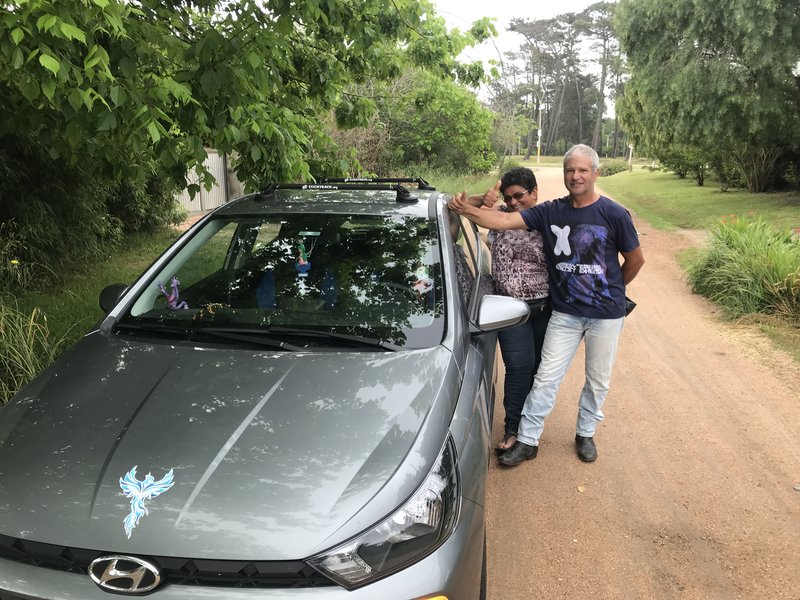 2024-10-24 Barras baca Hyundai 1.0 porta equipaje StickyRack.uy ventosas